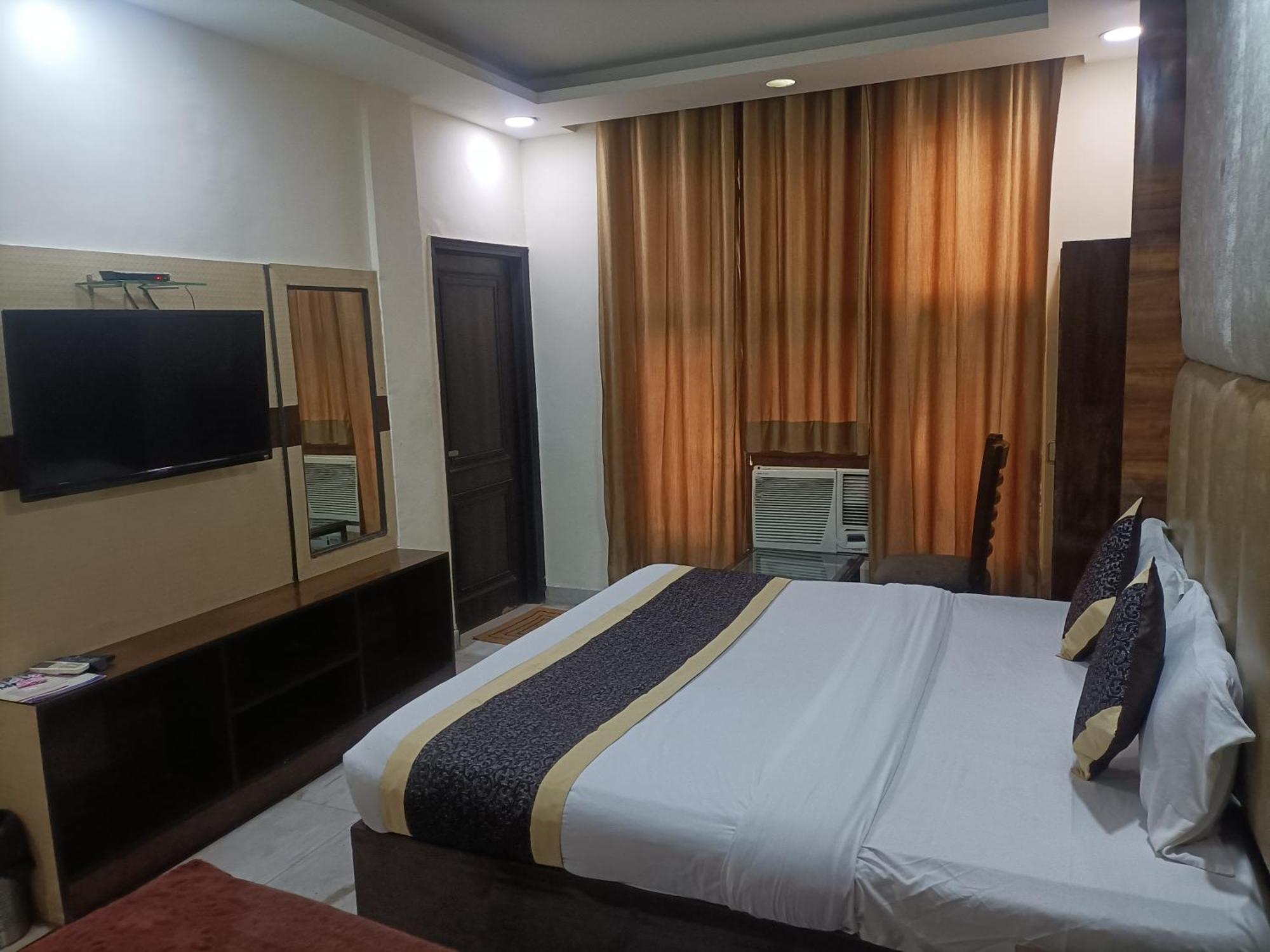 Hotel Grand Aerotech New Delhi Eksteriør billede