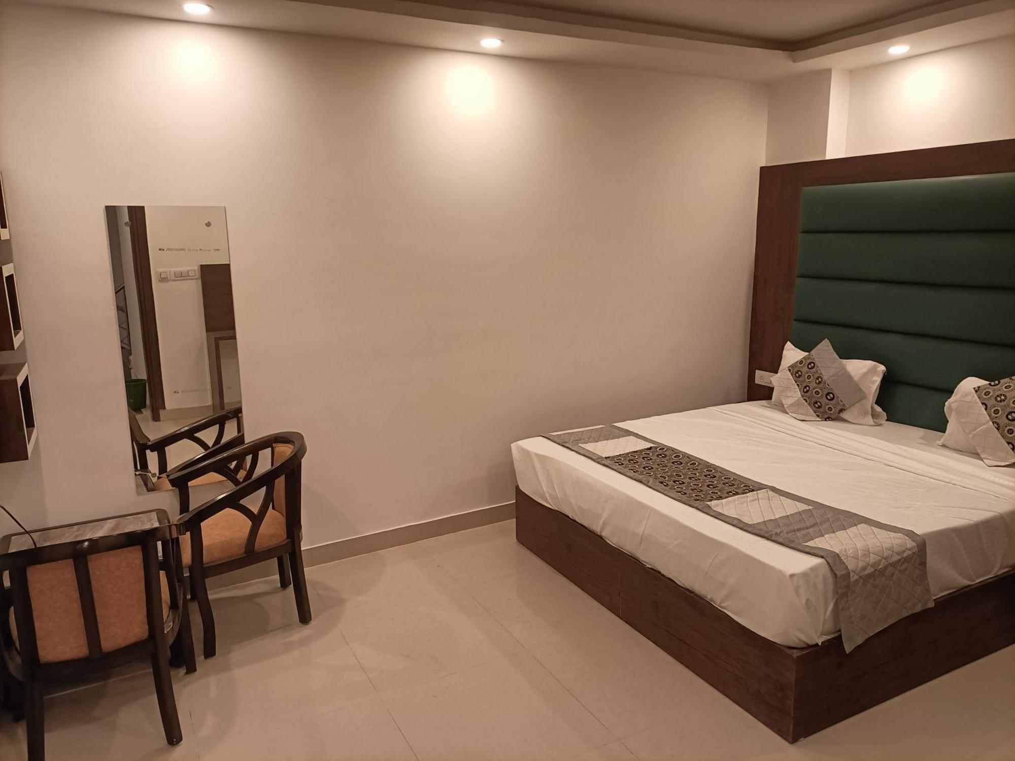 Hotel Grand Aerotech New Delhi Eksteriør billede